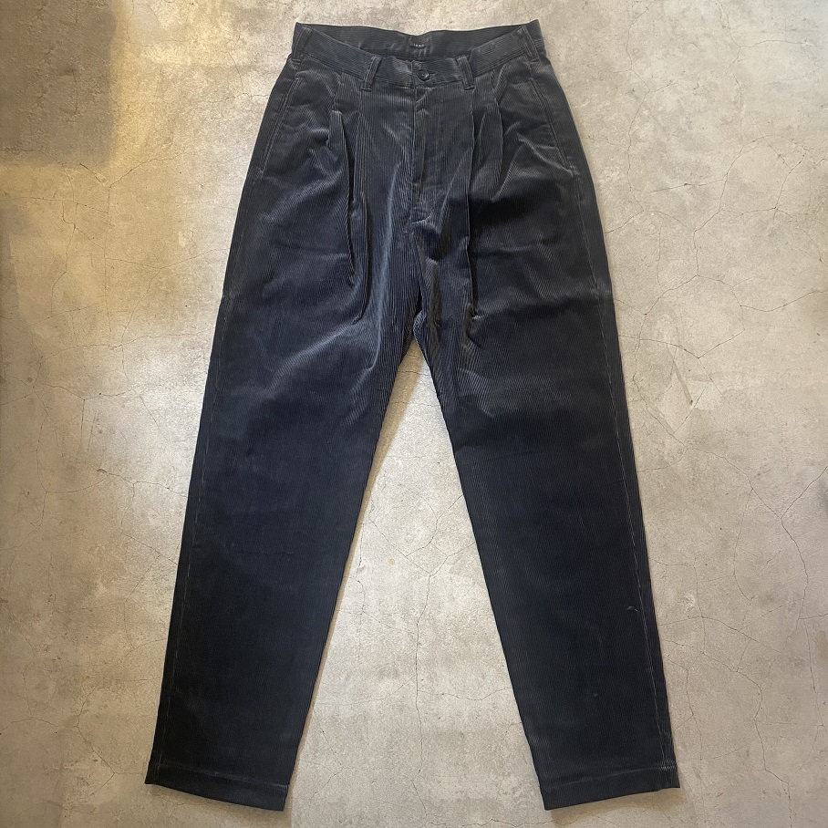 LENO ”TWO TUCK CORDUROY TROUSERS” CHARCOAL 【HOMME】 - SIGNAL ...