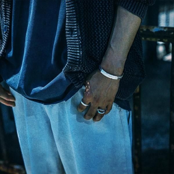 NARROW FEATHER BANGLE ナローフェザーバングル FLUI フルイ