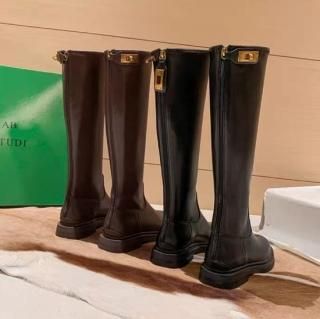 Lock belt boots