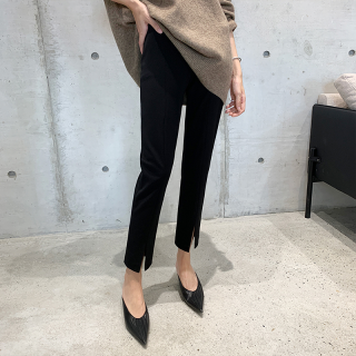 Center slit pants