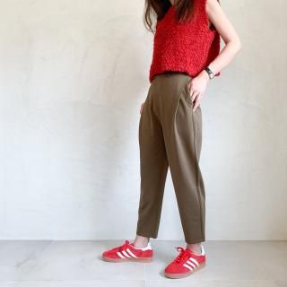 Tuck stretch pants
