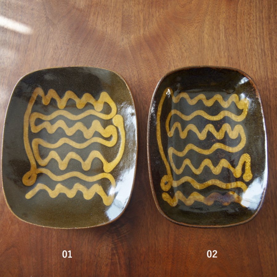齊藤十郎　角平皿　スリップウェア01 - 日本の美しい手仕事　和雑貨　翠｜Japanese crafts & design