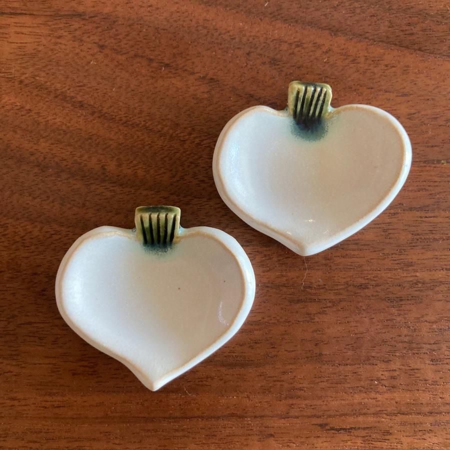 kotori（永田みどり） 箸置き 蕪 - 日本の美しい手仕事 和雑貨 翠