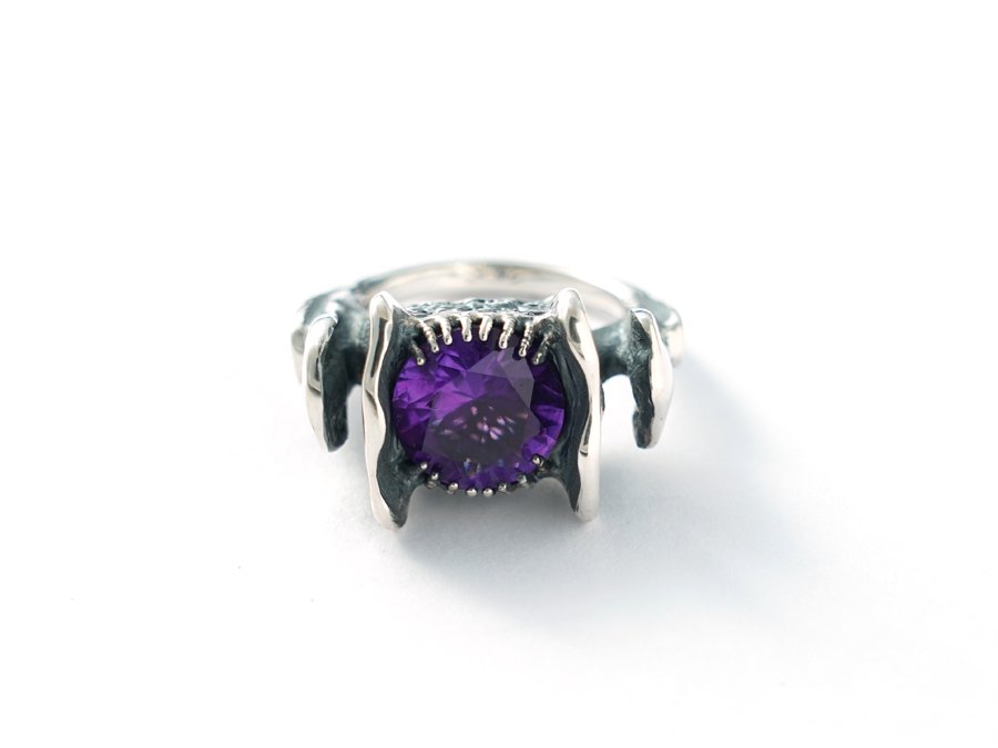<img class='new_mark_img1' src='https://img.shop-pro.jp/img/new/icons8.gif' style='border:none;display:inline;margin:0px;padding:0px;width:auto;' />Amethyst ring