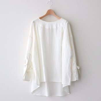 the last flower of the afternoon | ザラストフラワーオブジアフタヌーン _ 霧立つ朝 PULLOVER SLIT BLOUSE #ホワイト [TLF-222-bl002-wcl]