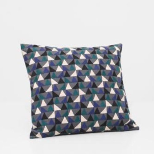 <img class='new_mark_img1' src='https://img.shop-pro.jp/img/new/icons1.gif' style='border:none;display:inline;margin:0px;padding:0px;width:auto;' />皆川明 Limited edition cushion 【Botany】