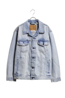 Levi's - Relaxed Fit Trucker Jacket -