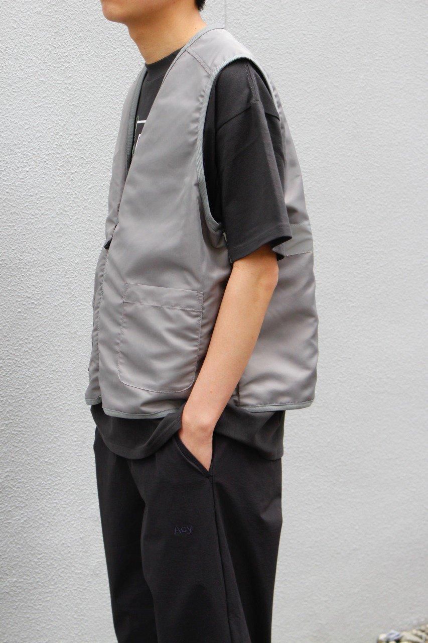 トップス Acy 2WAY UTILITY VEST 通販] Acy(エーシー) 2WAY UTILITY VEST 商品ページ – fazeone