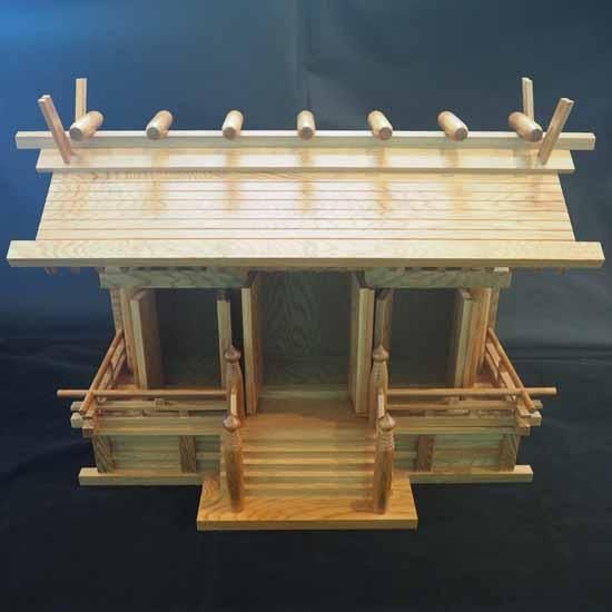 まごころ堂 展示品の神棚 樹齢1000年の屋久杉 東京型三社 5808 まごころ堂 展示品の神棚 樹齢1000年の屋久杉 東京型三社 5808