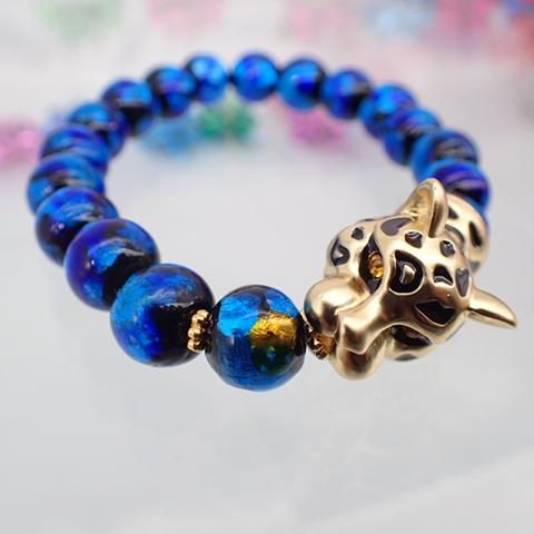 琉球ホタルガラス パンサーブレスレット ゴールド シングル 黒ブルー 光 10ｍｍ Heshiki Jewely Shop