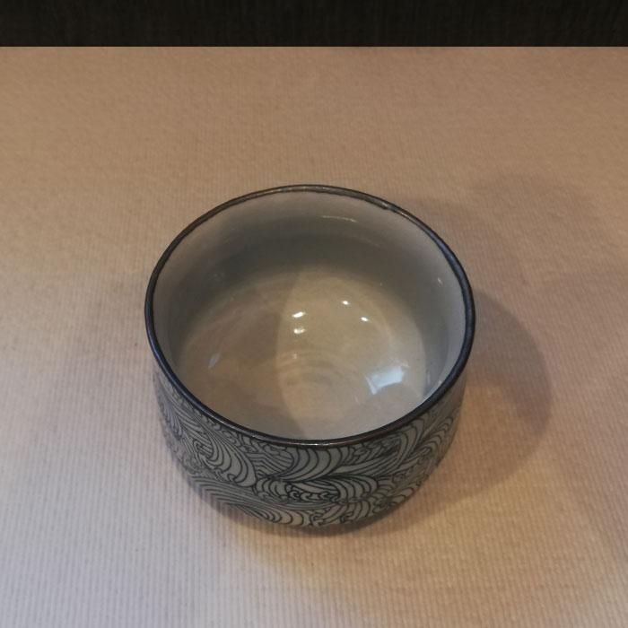 盌 