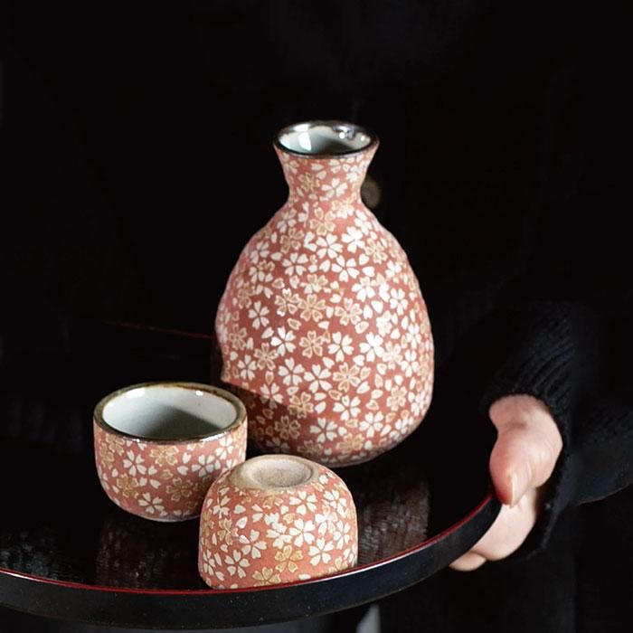 ֤餷 ·