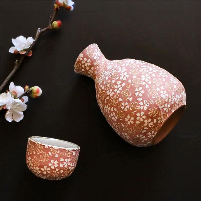 ֤餷 ·