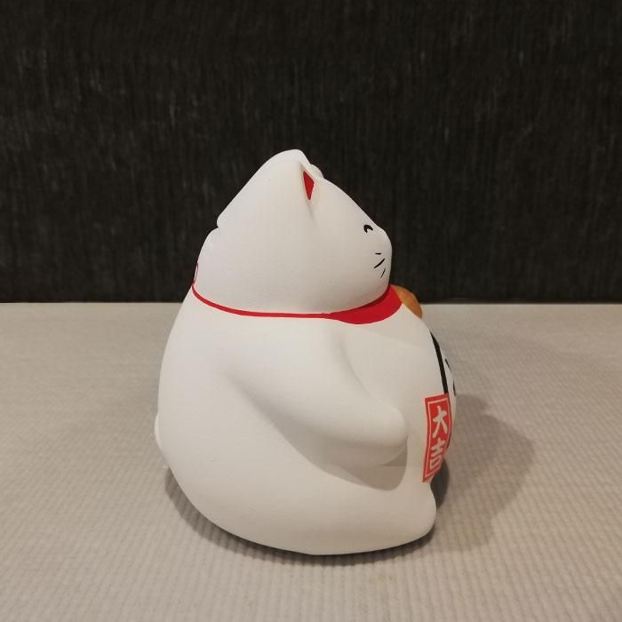 招き猫と福の神の陶器　貯金箱 Amazon.co.jp: 瀬戸焼 招き猫 貯金箱 6.3インチ 手塗り 日本の福