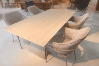 dining table<img class='new_mark_img2' src='https://img.shop-pro.jp/img/new/icons1.gif' style='border:none;display:inline;margin:0px;padding:0px;width:auto;' />