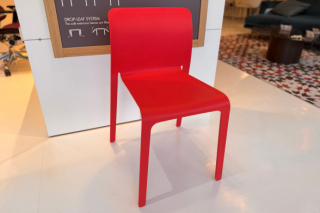 CHAIR FIRST(展示現品)<img class='new_mark_img2' src='https://img.shop-pro.jp/img/new/icons23.gif' style='border:none;display:inline;margin:0px;padding:0px;width:auto;' />