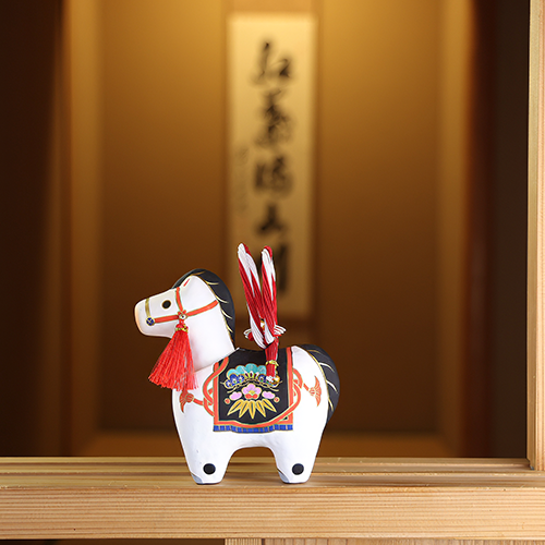 首振り 雅午（小） | 干支飾り - ハリコ オンライン