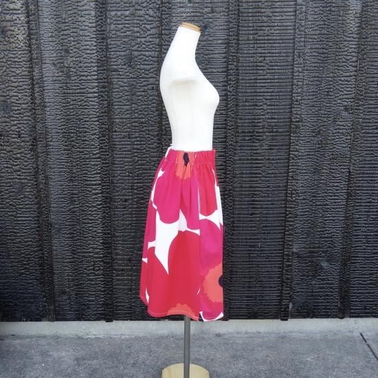 marimekko vintage “UNIKKO”（ウニッコ/赤）ハンドメイドスカート