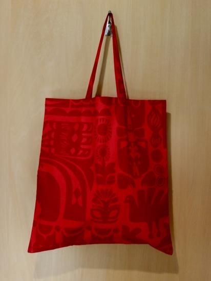marimekko “KANTELEEN KUTSU”（カンテレーン クッツ/赤