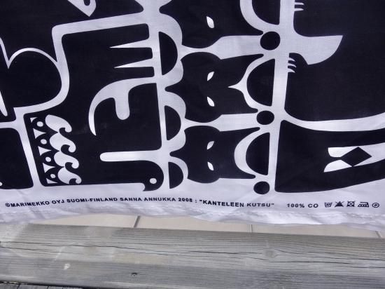 Kanteleen kutsu(カンテレーン クッツ) | Marimekko (マリメッコ