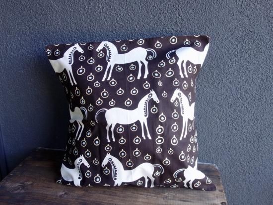 新品★希少　ムスタタンマクッションカバー　マリメッコ 新品☆希少 ムスタタンマクッションカバー マリメッコ 新品