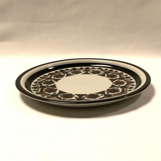 ARABIA（アラビア）“riikka”（リーッカ/茶）プレート（26cm