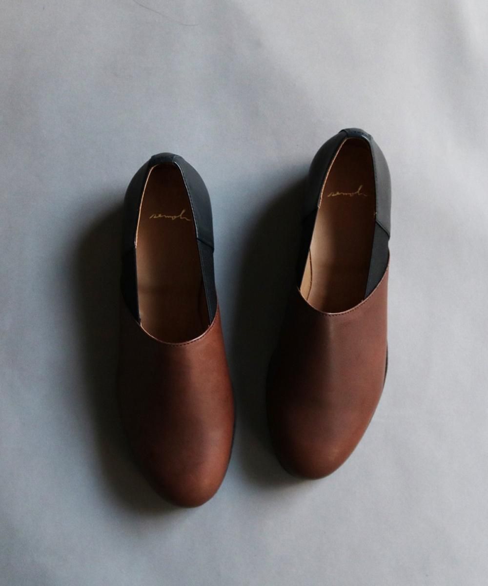 Leather slip on (WOMEN)