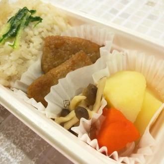 JALセレクションJAL国際線機内特別食アレルギーミール「豚唐揚げ　ゆずポン酢あんかけのお弁当」 　【クール便（冷凍）】 　日本航空と辻安全食品は食品ロス削減に貢献します。