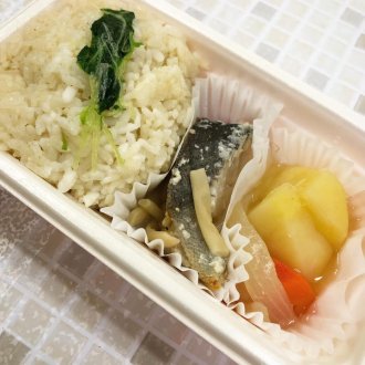 JALセレクション　 
JAL国際線機内特別食　アレルギーミール　「鱈の塩麹焼きのお弁当」（賞味期限2022.1.29）
　【クール便（冷凍）】 　日本航空と辻安全食品は食品ロス削減に貢献します。