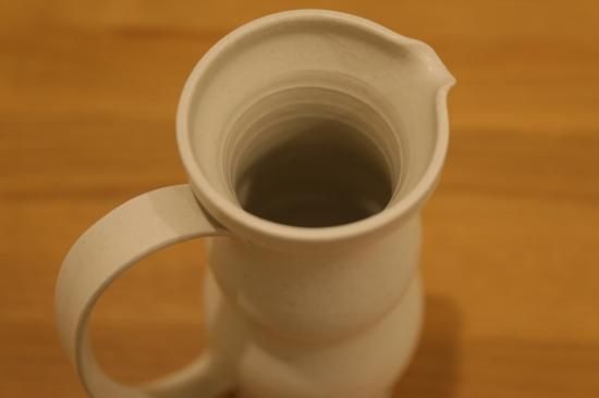 竹口要 ピッチャー(花器) 象牙色 - queen and the chair