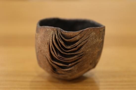 泉田之也 積層ぐいのみ① - queen and the chair