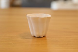 藤村佳澄　茶杯（カヌレ）白