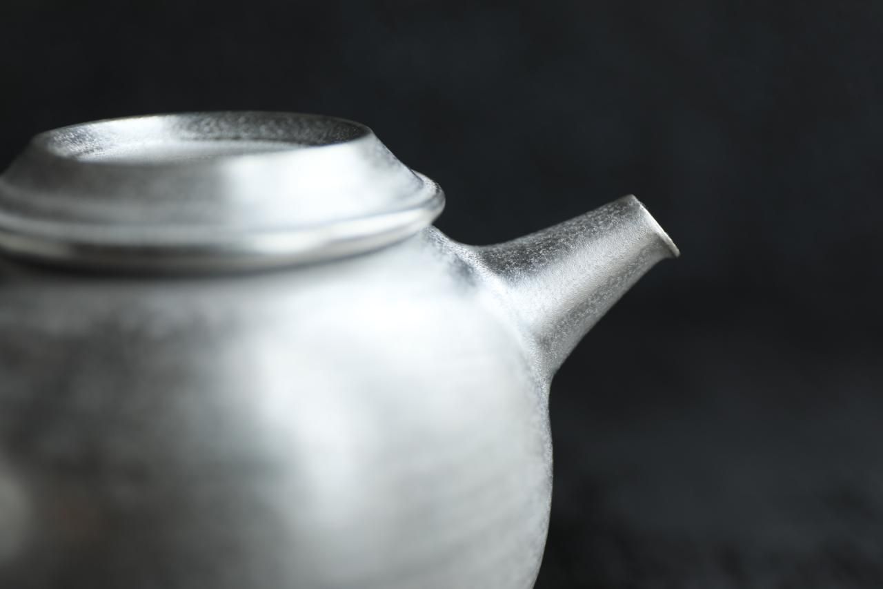 服部竜也個展オンライン展示 – essence kyoto