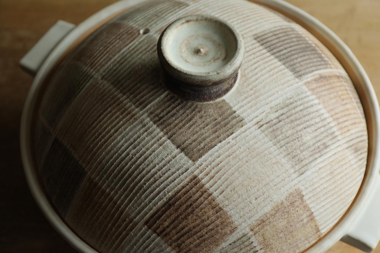 内田 可織 - queen and the chair