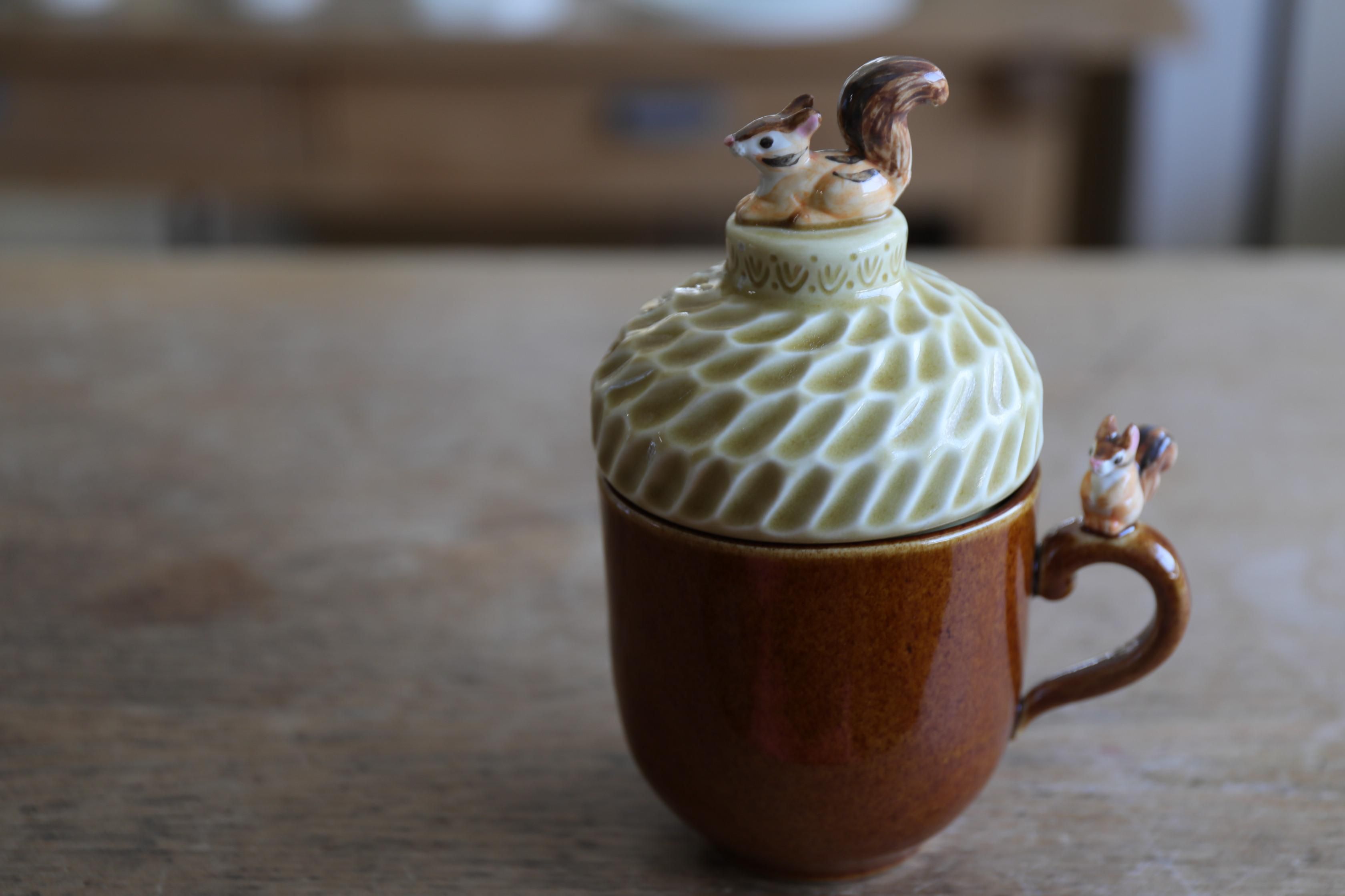 Sugar Poppo お座りリスどんぐり帽子カップ B【調味料やノンアルコール