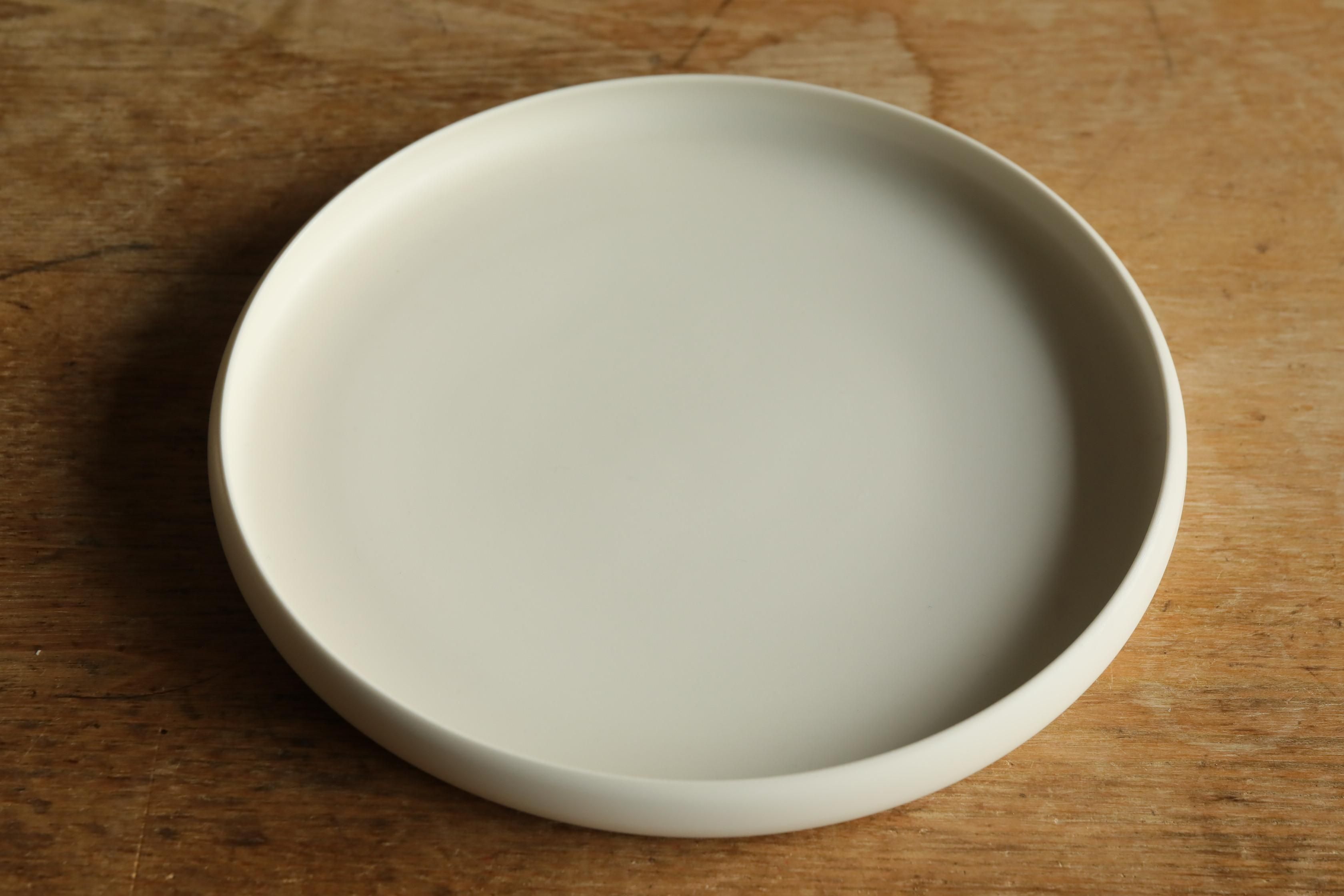 大谷哲也 丸縁皿 - queen and the chair