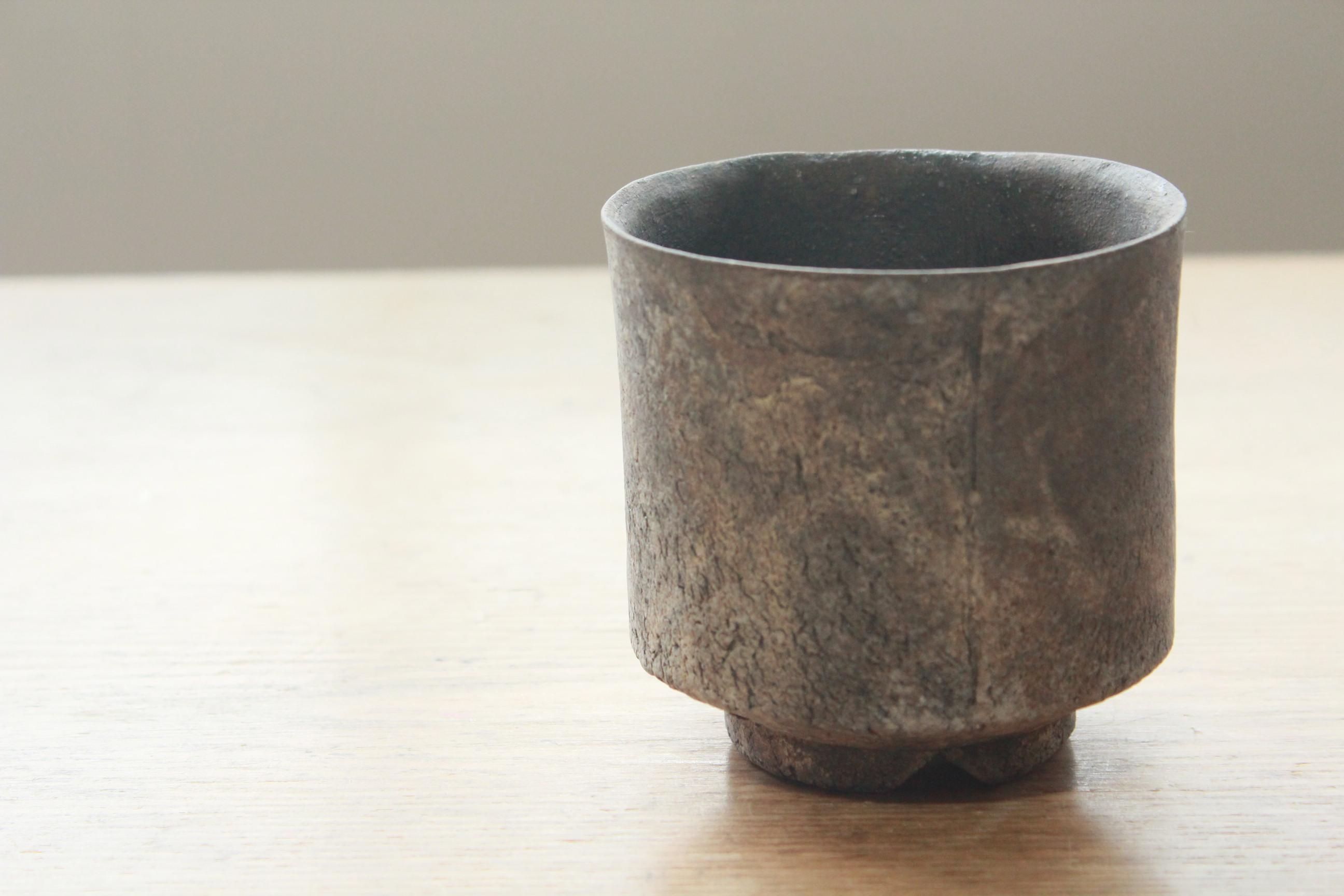 ♥志野　鉢　木箱付き　四方鉢　陶板　古玩　骨董品 加茂黒釉寸胴古鉢写し京楽蘭鉢・華氏絵付け - 東洋蘭専門店