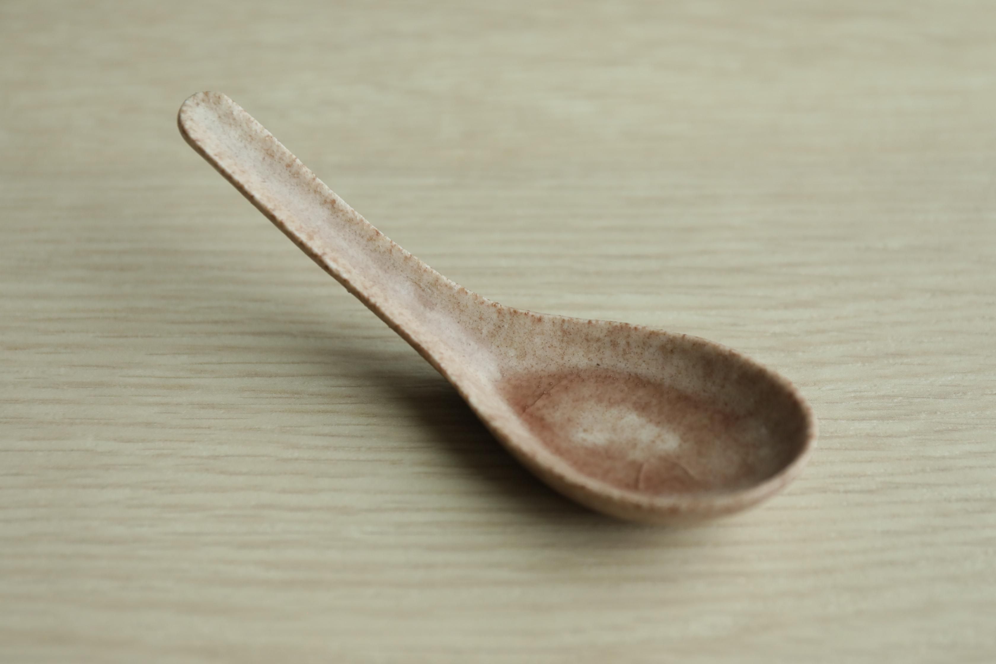 鈎 一馬 - queen and the chair