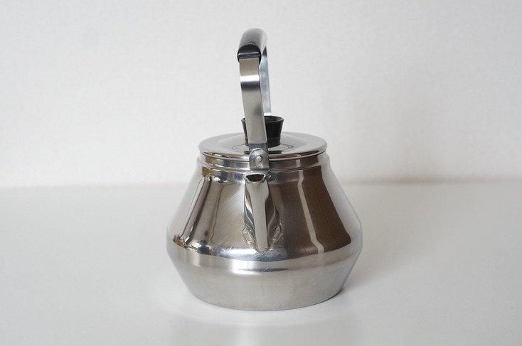 Hackman Kettle / ハックマン ステンレスケトル 1.5L - istut 甘 Hackman Kettle / ハックマン ステンレスケトル 1.5L - istut 甘