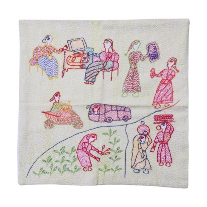 Archana Kumari 手刺繍クッションカバー（インドの女性の暮らし/マルチカラー）