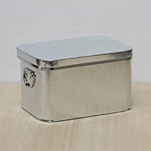 時代提げ物 人物根付 天然素材 【桶職人】高さ約2.7cm重さ約12ｇ 小さめサイズ!! ころんとしたシルエットの可愛らしい片口 DC7942