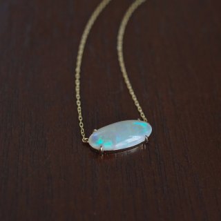 White Opal necklace K18 oval 〜Modern Classic〜