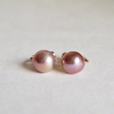 <img class='new_mark_img1' src='https://img.shop-pro.jp/img/new/icons8.gif' style='border:none;display:inline;margin:0px;padding:0px;width:auto;' />Ruber Pearl Earrings