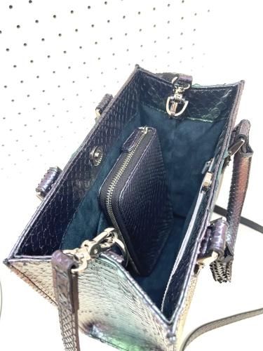 割引価格 パイソン トートバッグ (M) カラー : オーロラ グリーン CHIAVI バッグ