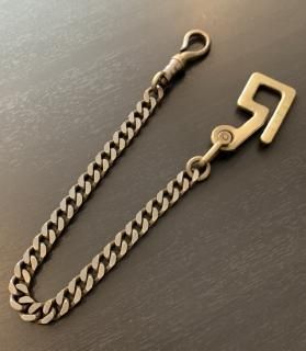 R BRASS WALLET CHAIN