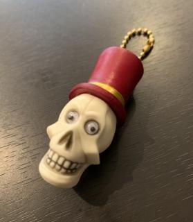 Hat skull key chain