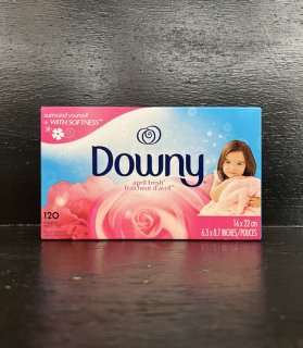 <img class='new_mark_img1' src='https://img.shop-pro.jp/img/new/icons14.gif' style='border:none;display:inline;margin:0px;padding:0px;width:auto;' />Downy April Fresh Fabric Softener Dryer sheets [120シート]