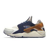 <img class='new_mark_img1' src='https://img.shop-pro.jp/img/new/icons5.gif' style='border:none;display:inline;margin:0px;padding:0px;width:auto;' />NIKE Air Huarache Run PRM 704830-101 'ALE BROWN PACK'