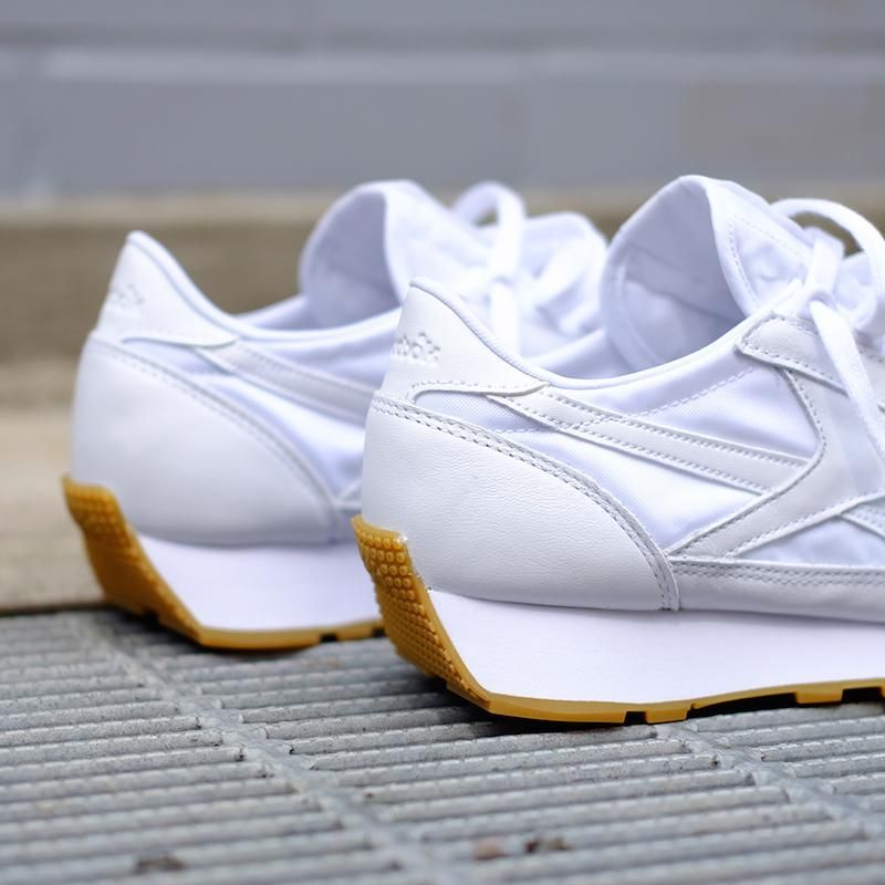 REEBOK リーボック AZTEC GARMENT AND GUM BD2808 ホワイト REEBOK リーボック AZTEC GARMENT AND GUM BD2808 ホワイト