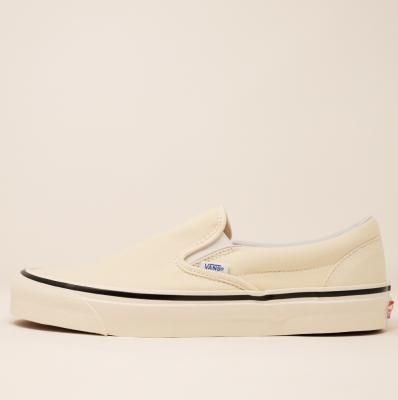 <img class='new_mark_img1' src='https://img.shop-pro.jp/img/new/icons5.gif' style='border:none;display:inline;margin:0px;padding:0px;width:auto;' />VANS [CLASSIC SLIP-ON 98 DX(ANAHEIM FACTORY) OG WHITE] VN0A3JEXU80